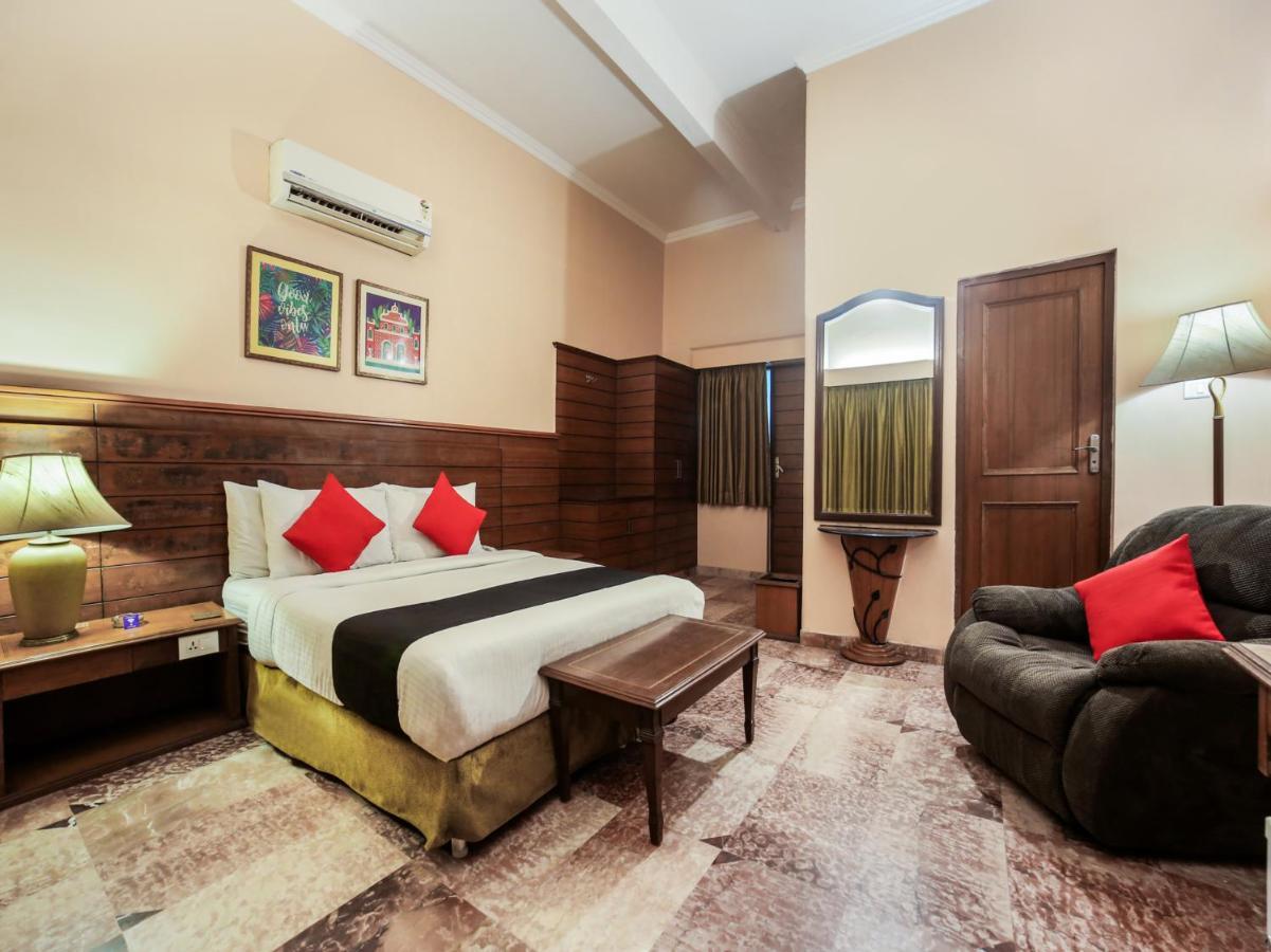 Capital O 10953 Dayal Lodge - A Boutique Hotel 아그라 외부 사진