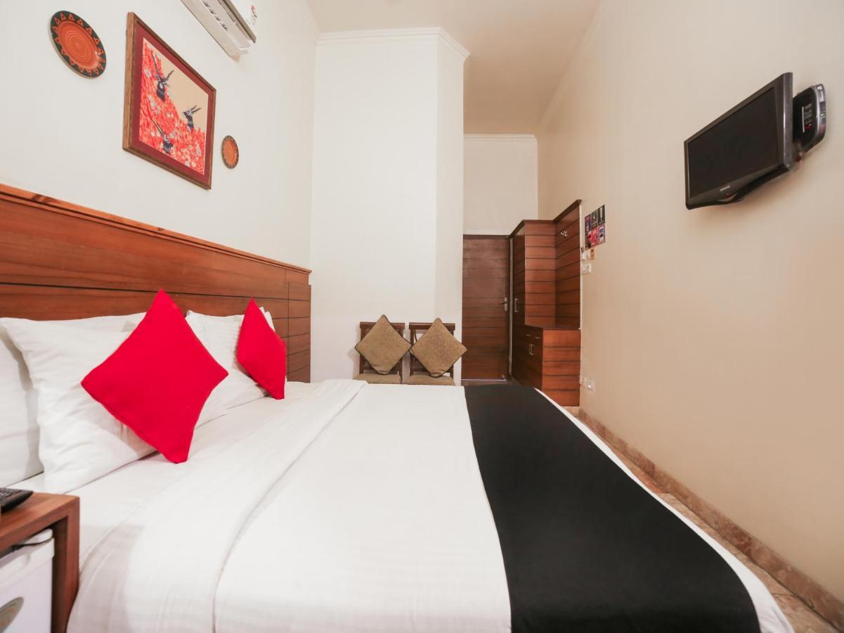 Capital O 10953 Dayal Lodge - A Boutique Hotel 아그라 외부 사진