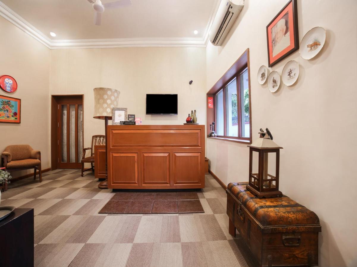 Capital O 10953 Dayal Lodge - A Boutique Hotel 아그라 외부 사진