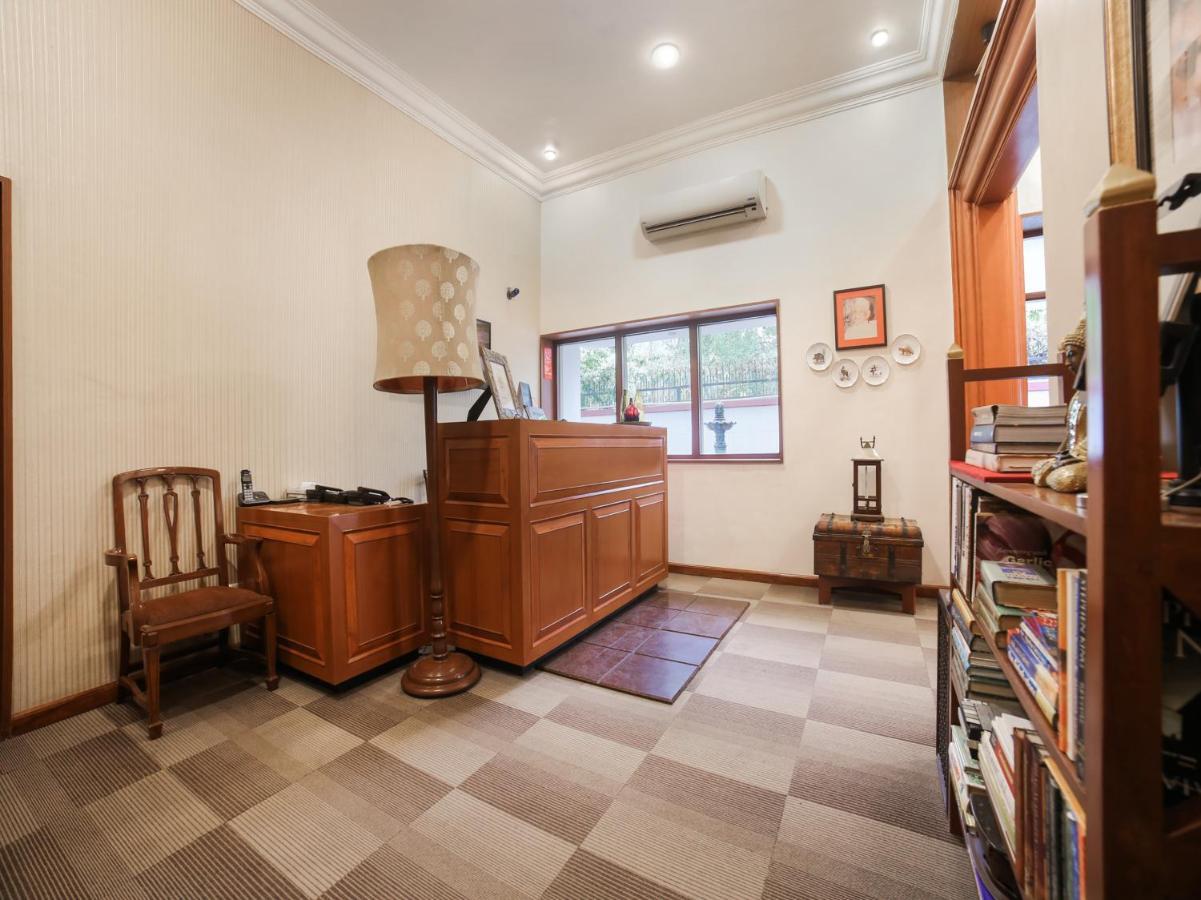 Capital O 10953 Dayal Lodge - A Boutique Hotel 아그라 외부 사진