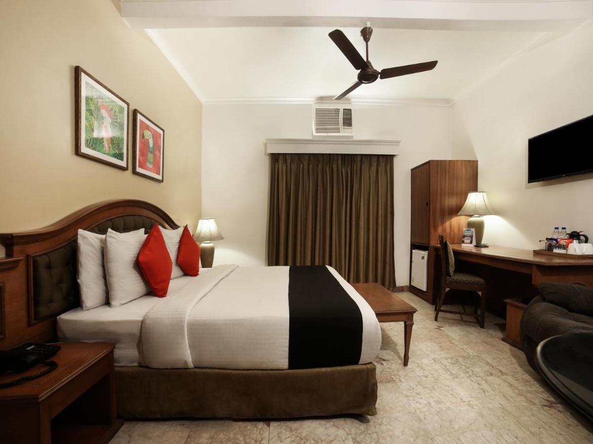 Capital O 10953 Dayal Lodge - A Boutique Hotel 아그라 외부 사진