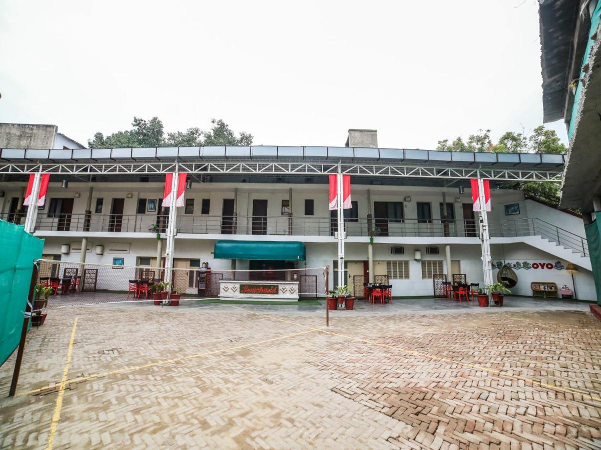 Capital O 10953 Dayal Lodge - A Boutique Hotel 아그라 외부 사진